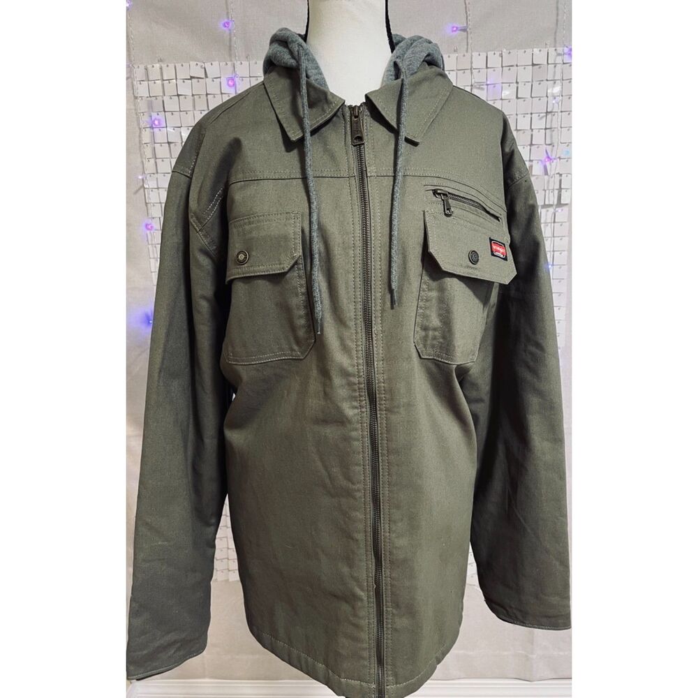 NWT Wrangler Workwear Hooded Shirt Jacket. Size L (42-44)